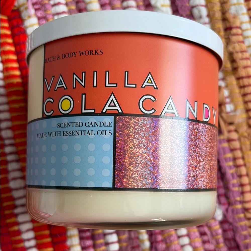 Bath and body works candle- vanilla cola candy